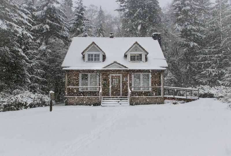 snowy home; prevent home insurance claims this winter